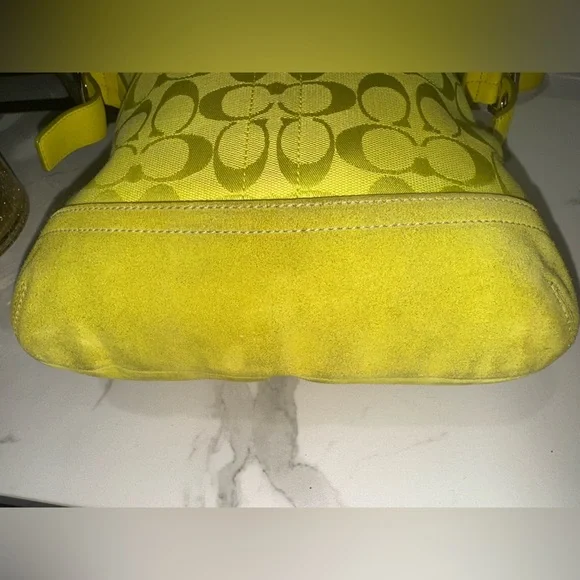 Coach Chartreuse Signature & Suede Shoulder Crossbody Bag #9362 - Picture 4 of 11